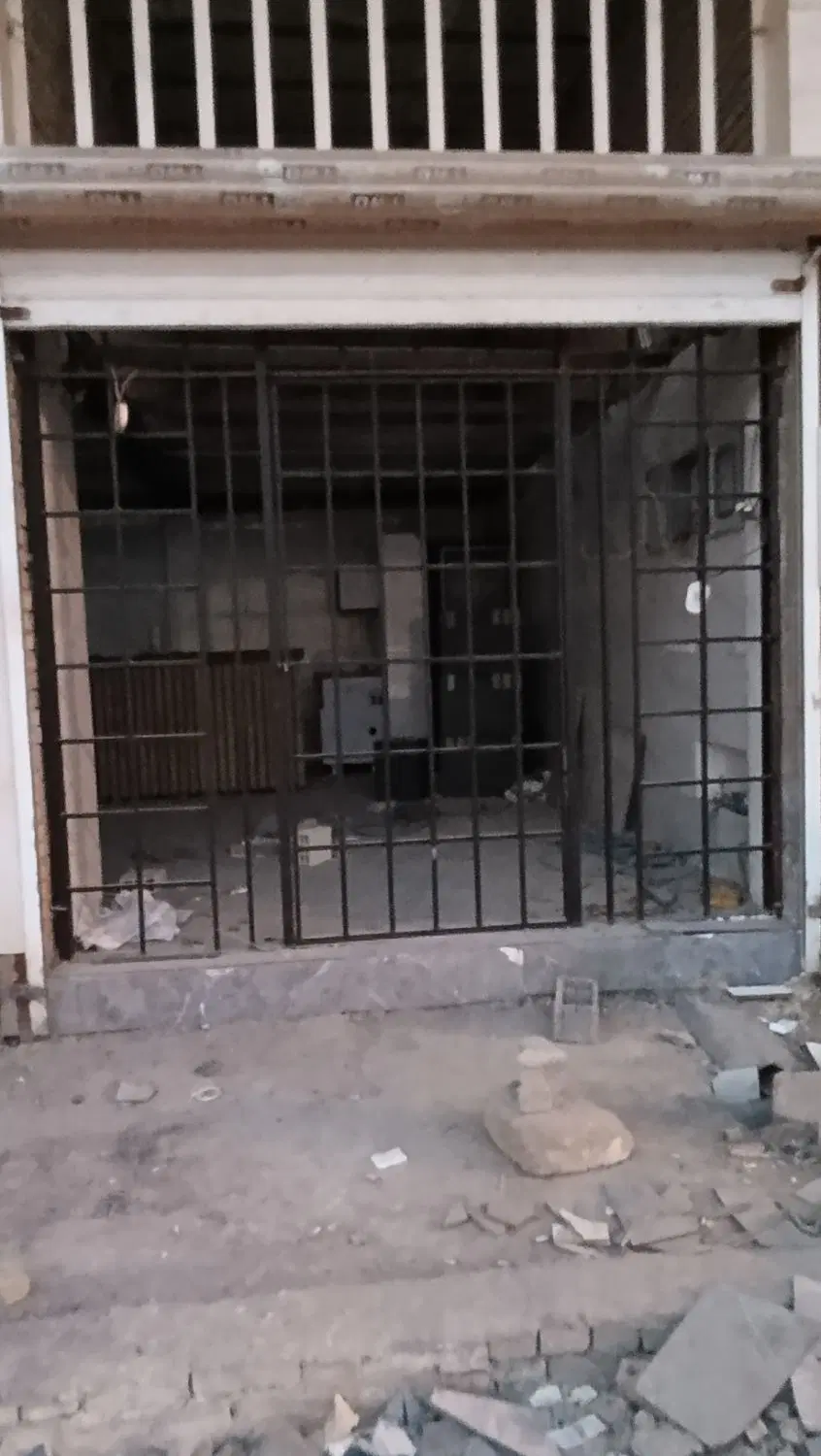 فروش دو  باب مغازه در بازارچه