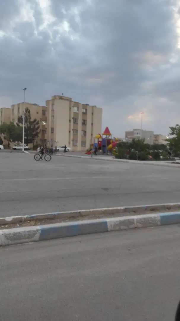 رهن واجاره آپارتمان مسکونی.