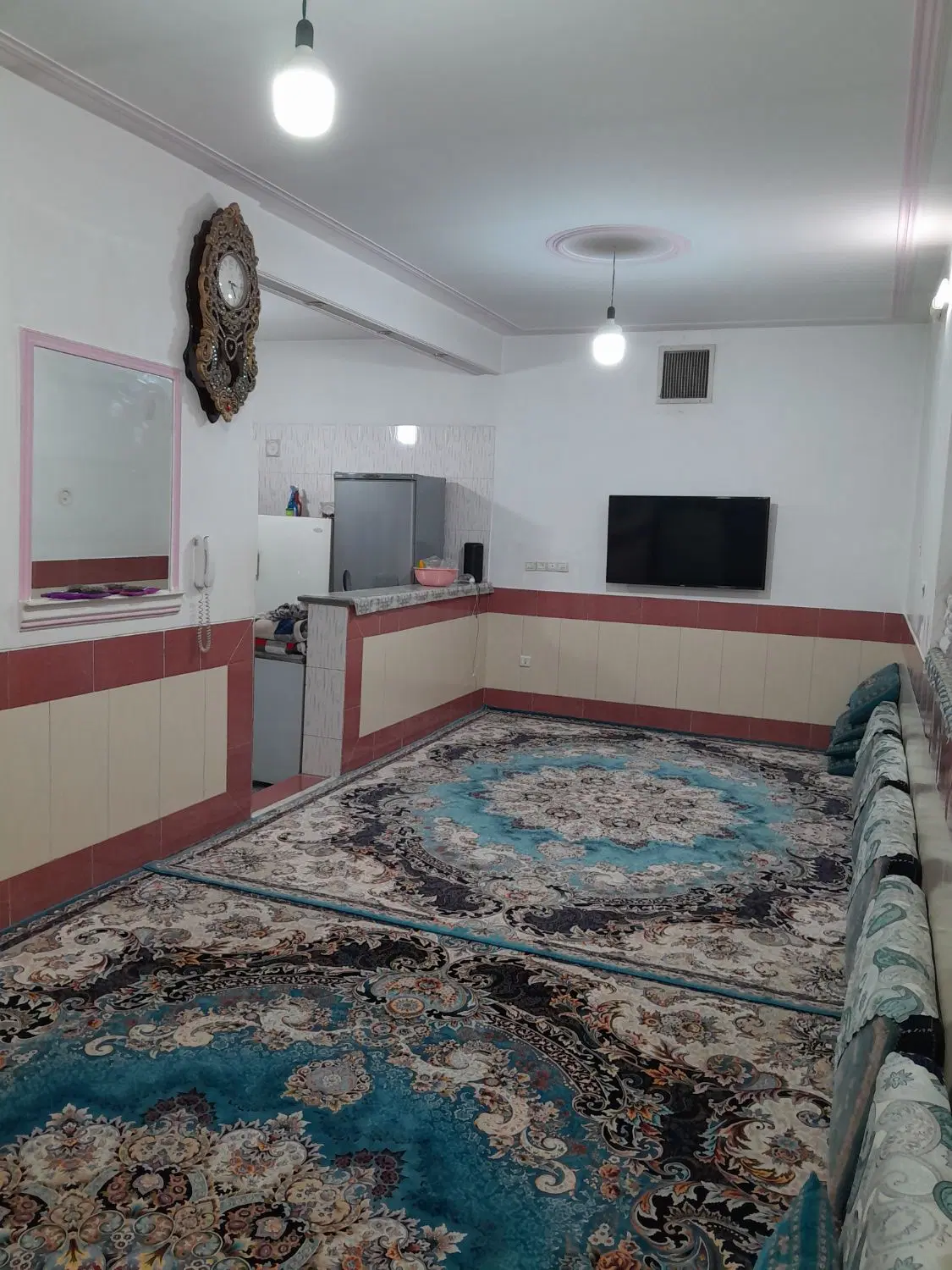 خونه کوچه دو متری قواره عقب