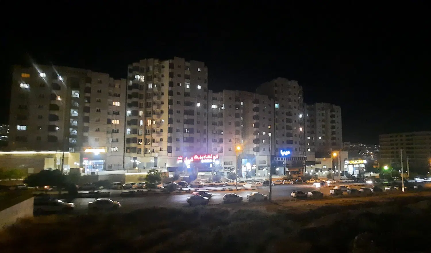 فروش مغاز در صدرا