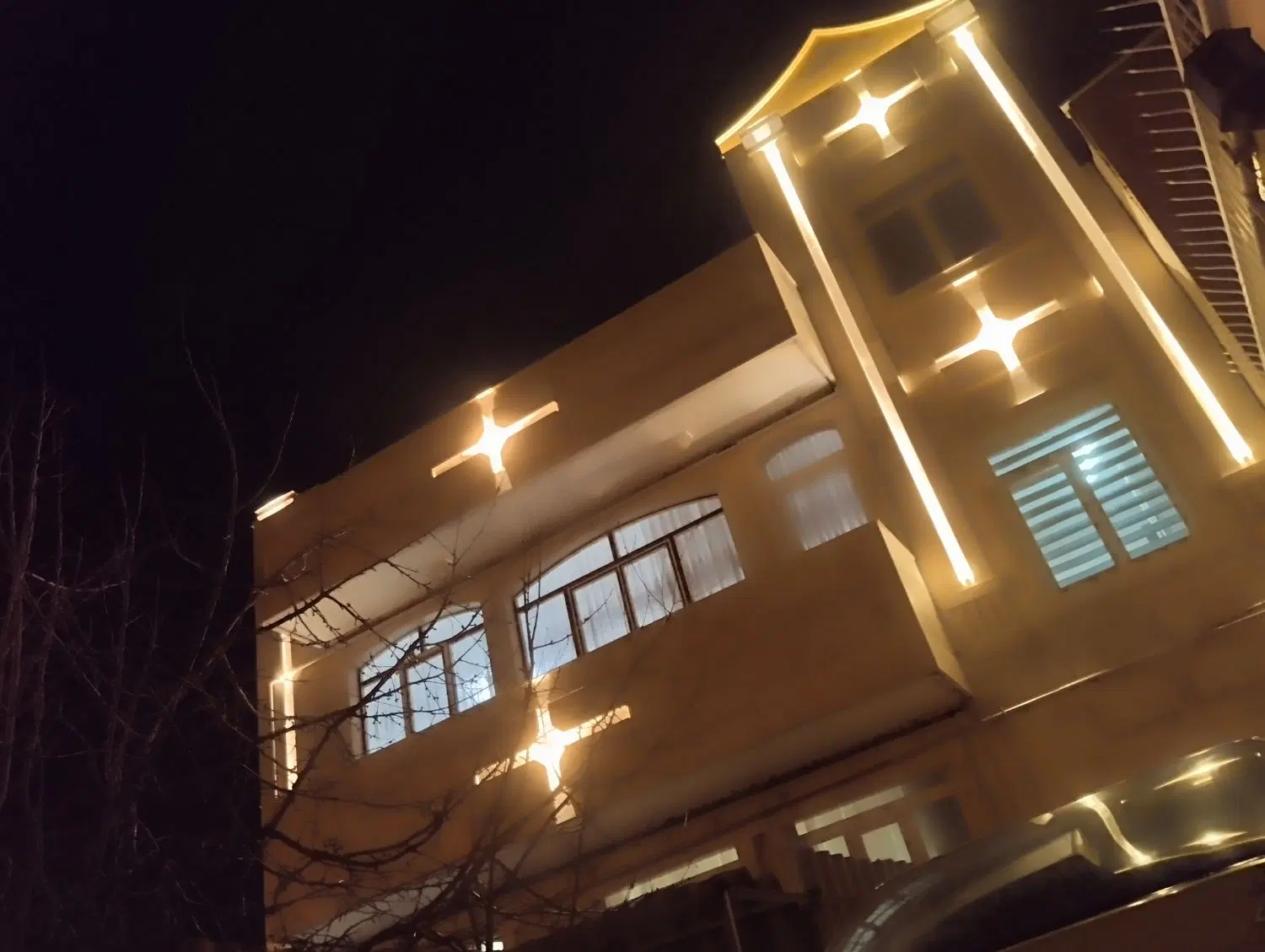 حیاط ویلایی در سهند