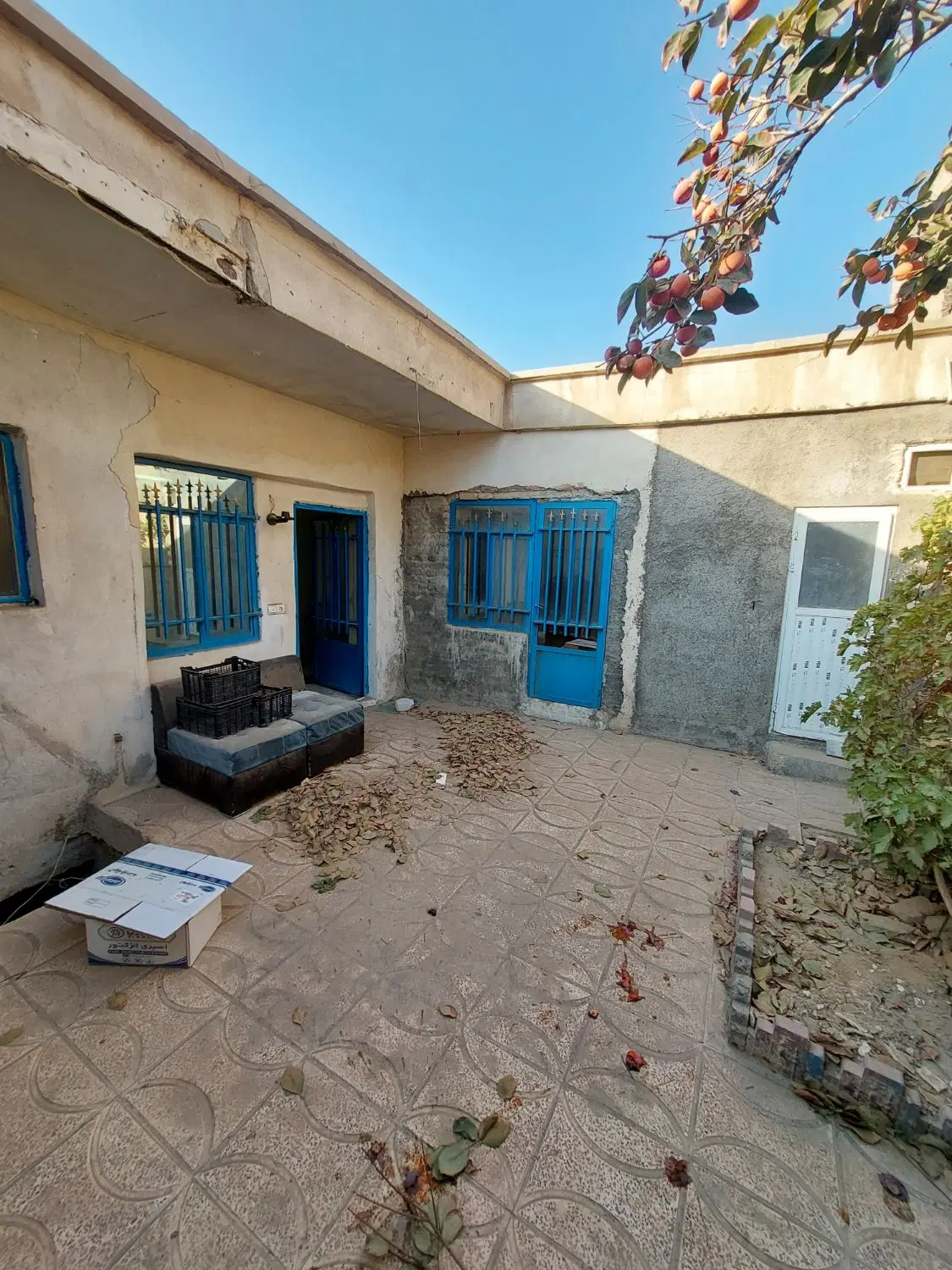 خانه کلنگی ۹۲ متری