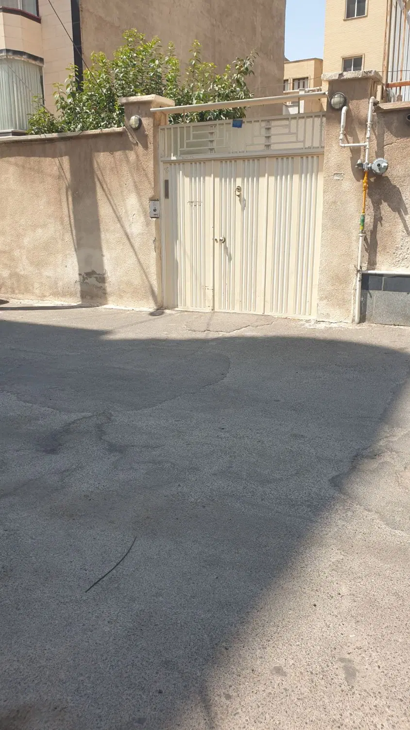فروش حیاط شمالی ولیعصر پروین اعتصامی_ تجارت جهانی