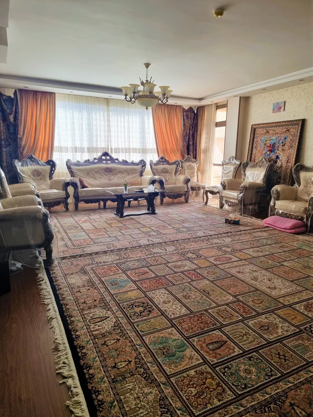 رهن و اجاره آپارتمان 2خواب 80 متری توحید