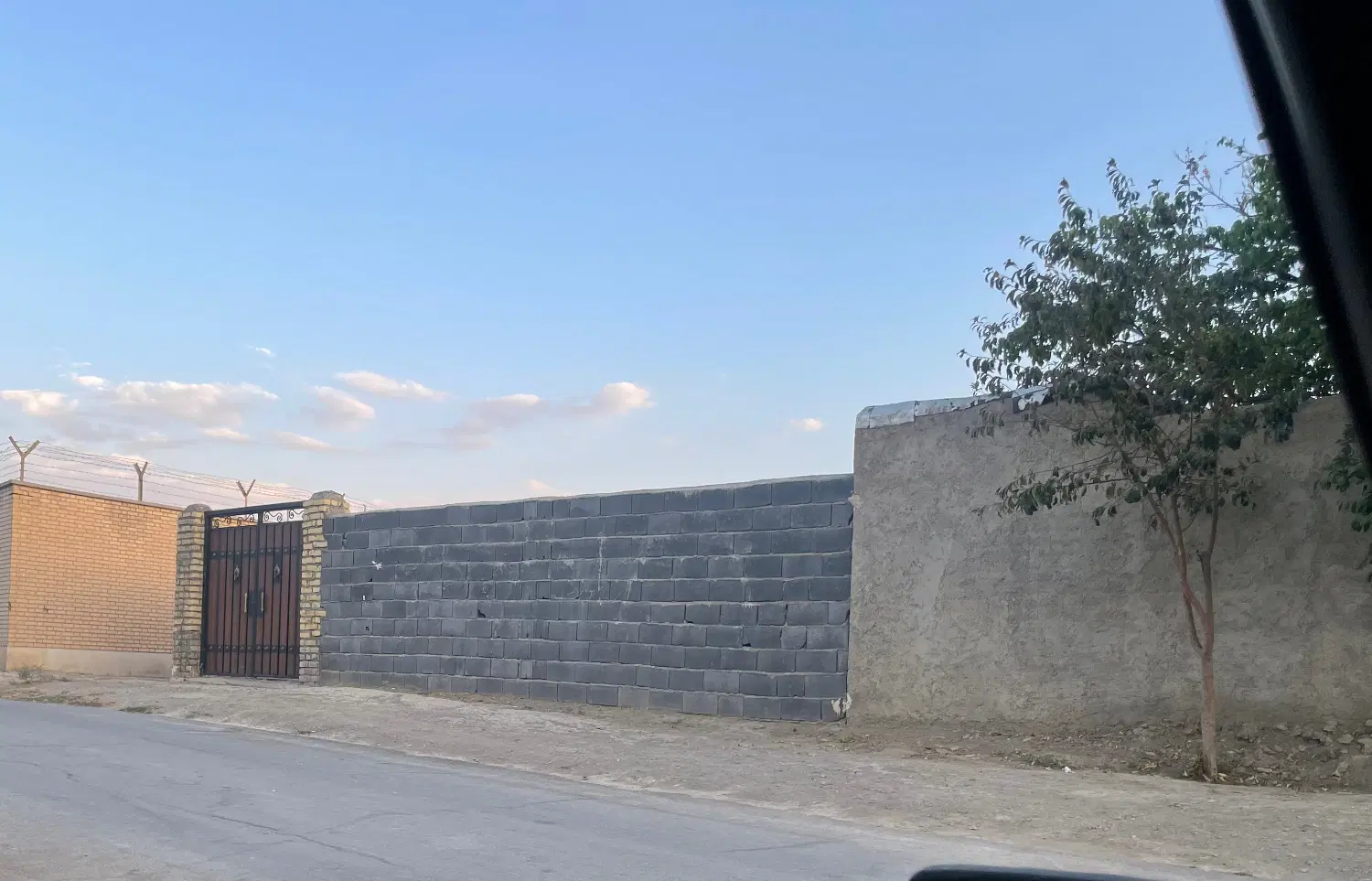 زمین ۲۰۰متر چهار دیواری میشیجان