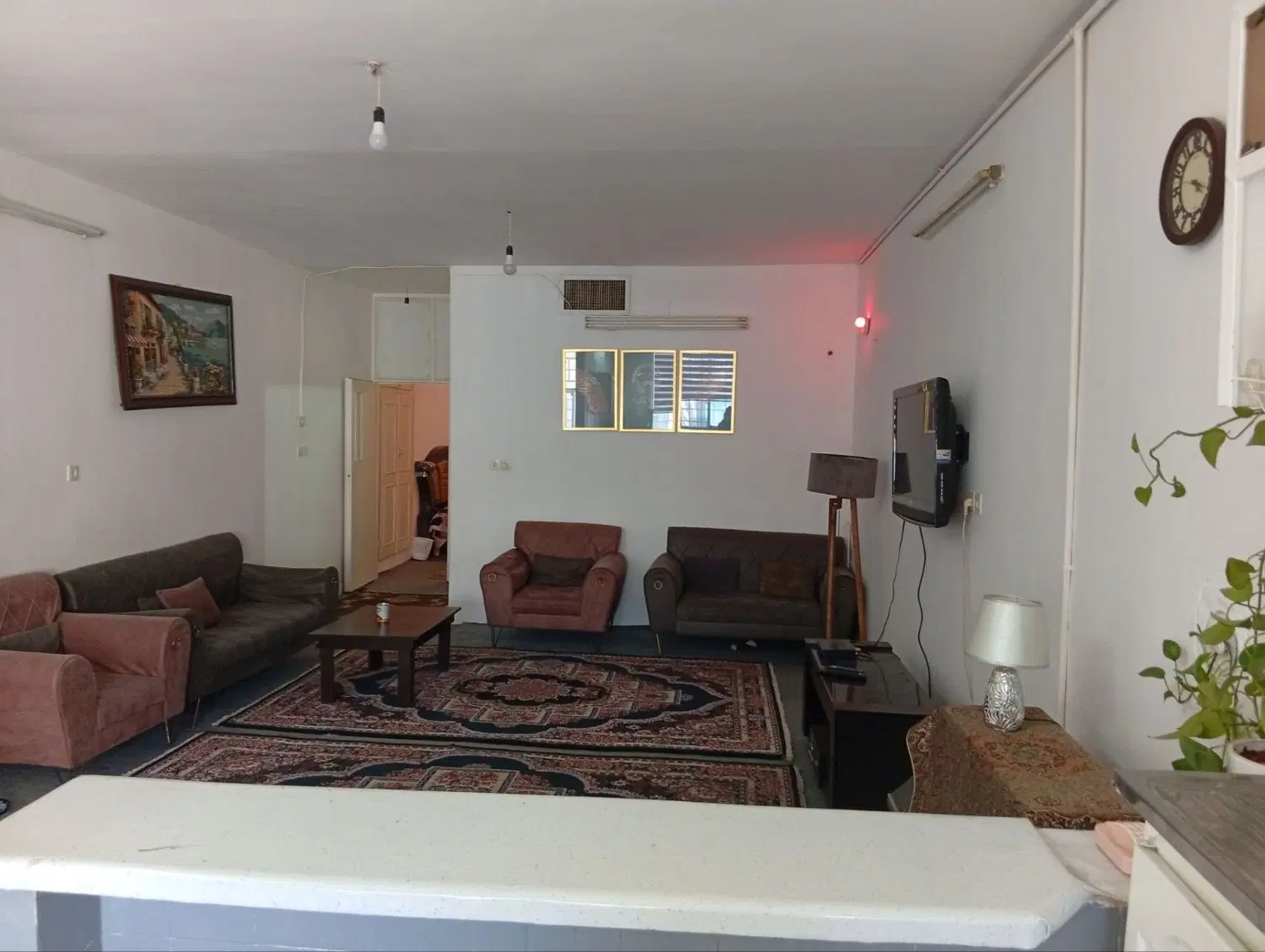 اجاره سوئیت ویلایی دربست پارکینگ هاشمیه