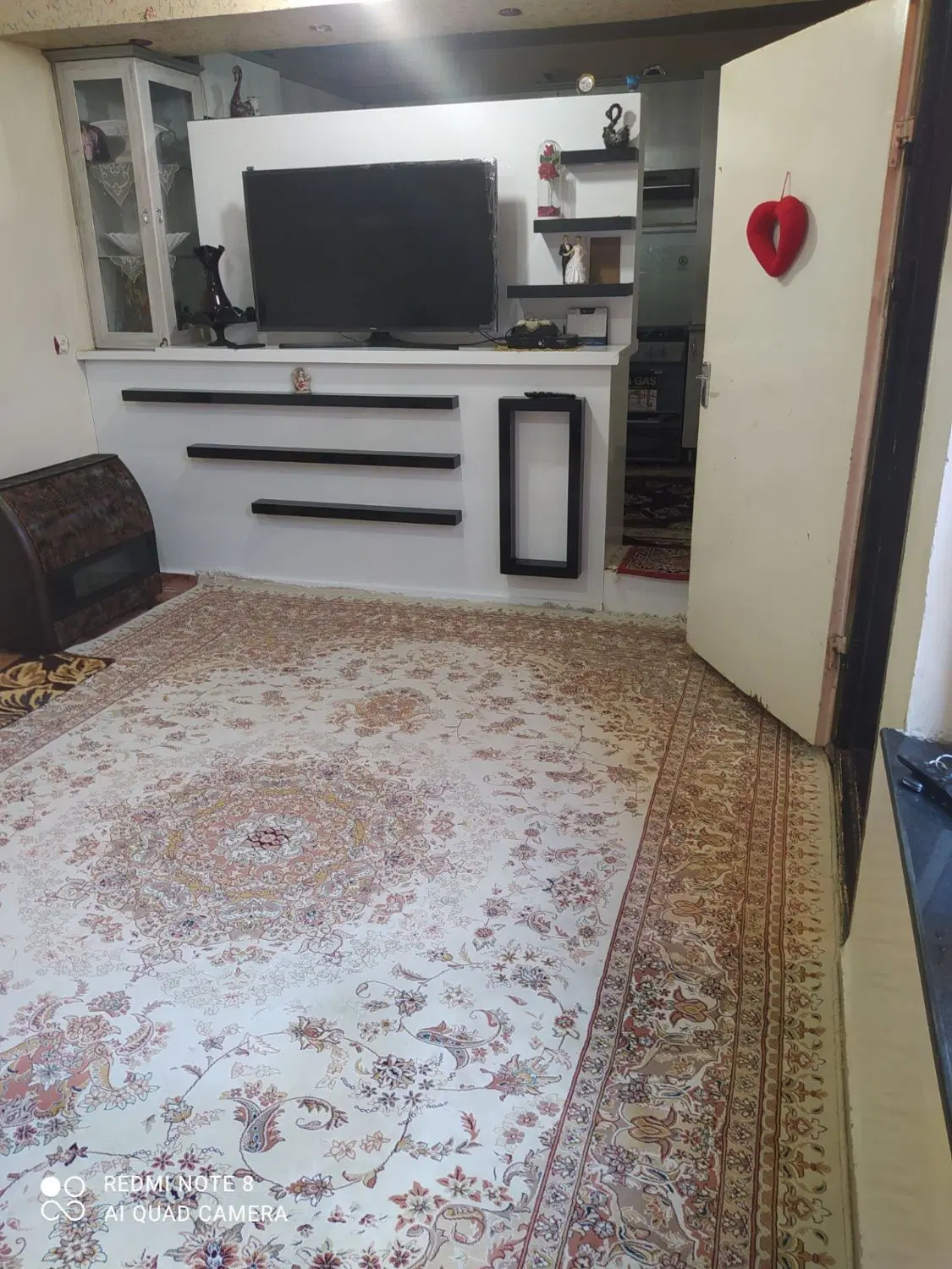 حیاط درطالقانی