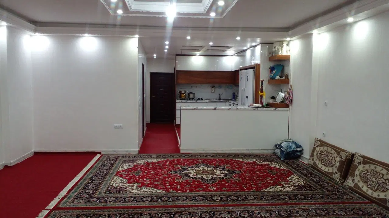 اجاره طبقه همکف حیاط دار۱۵۰متری در فرون آباد