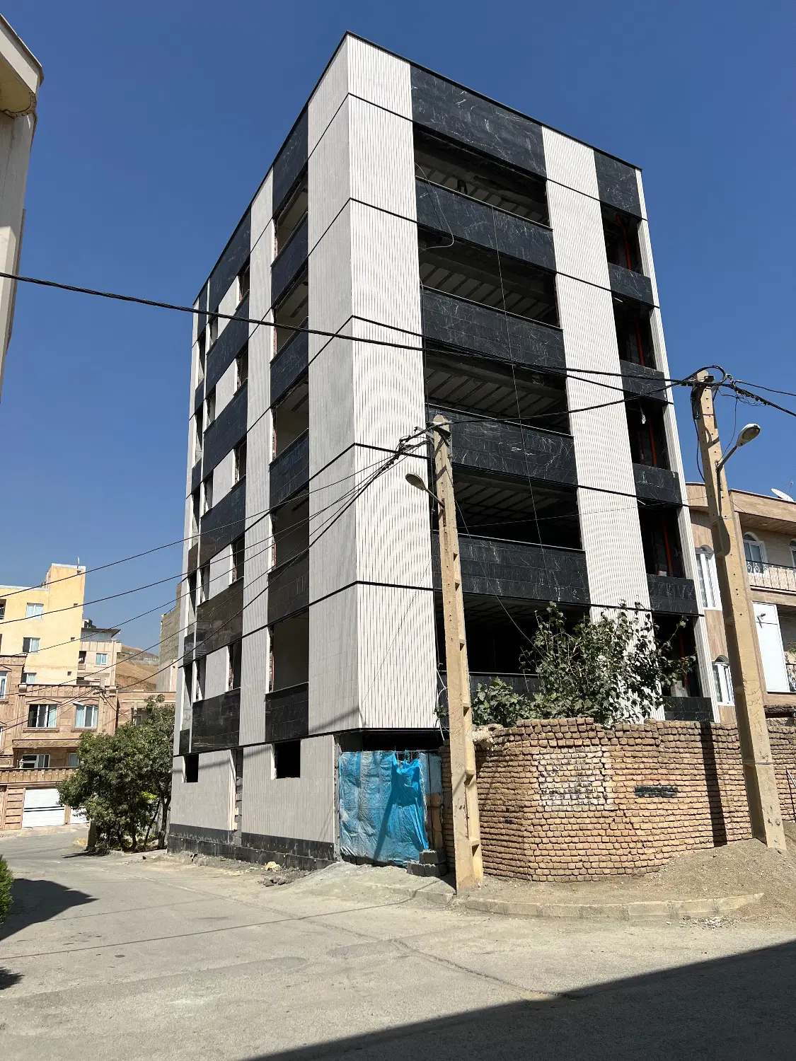 فروش آپارتمان تک واحدی