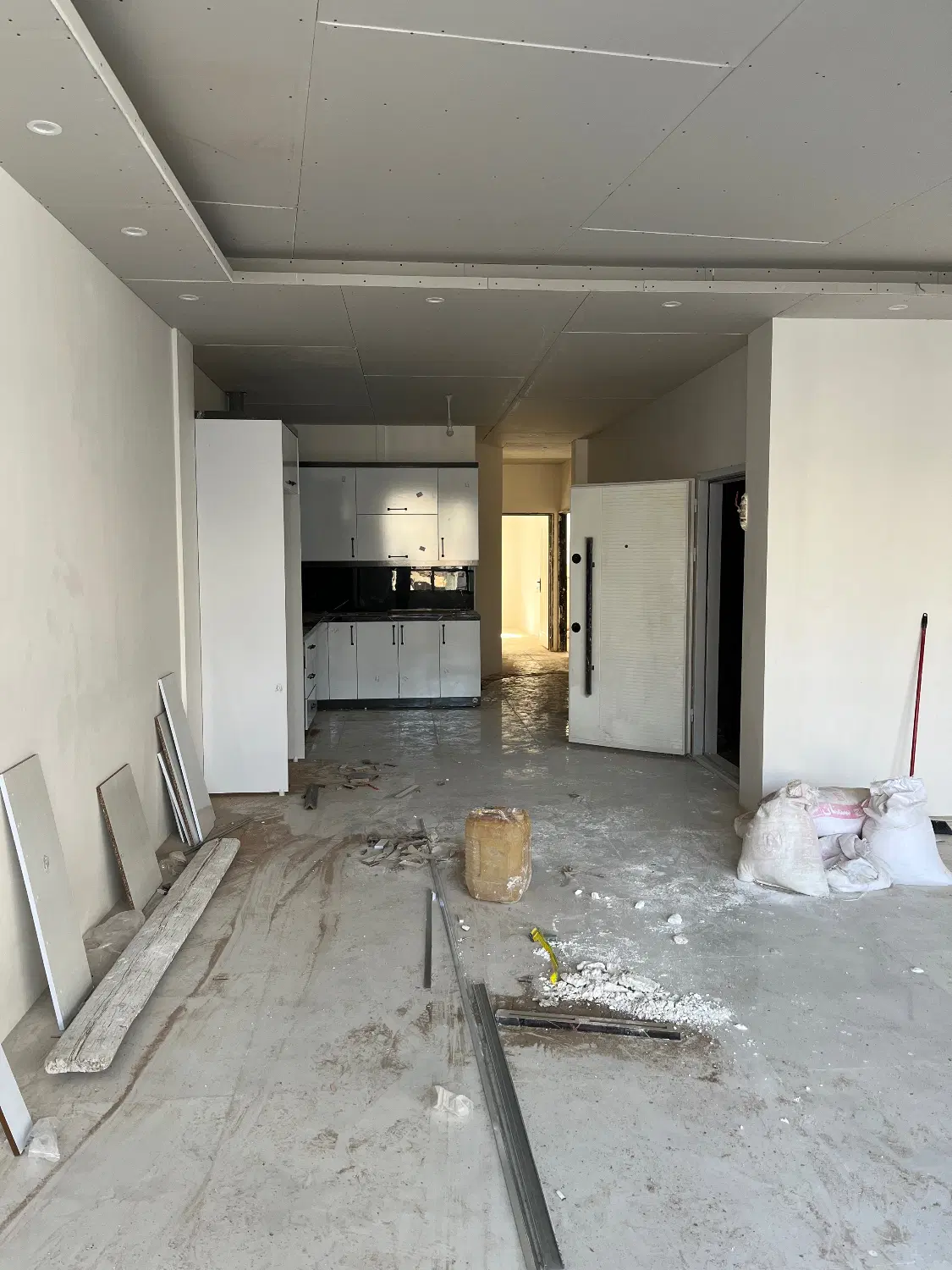 ۱۵۵متر پارکینگ آسانسور مطهری شمالی عبادی