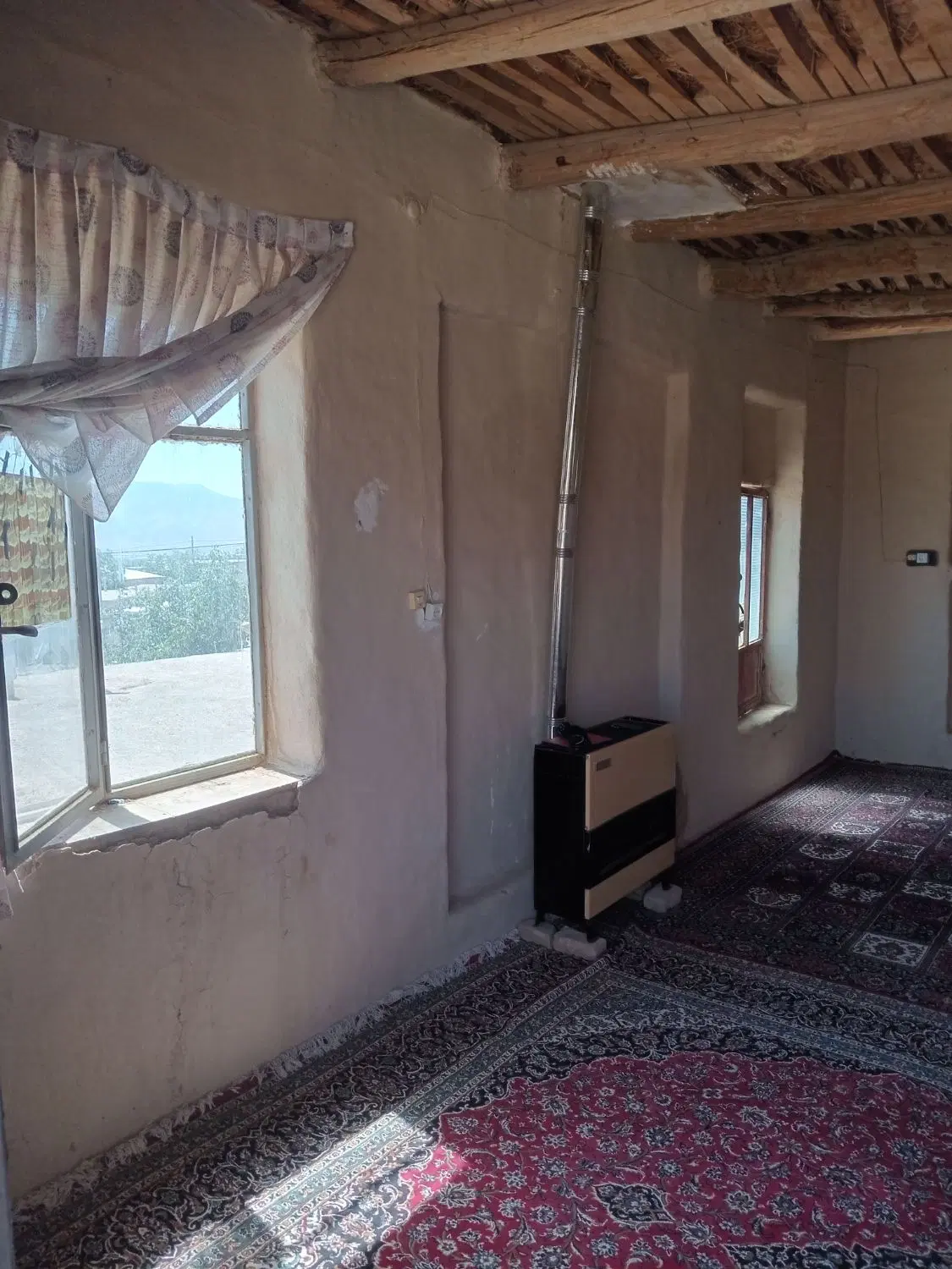 فروشی ۷۶۰ متر خوانسار روستای ارجنک