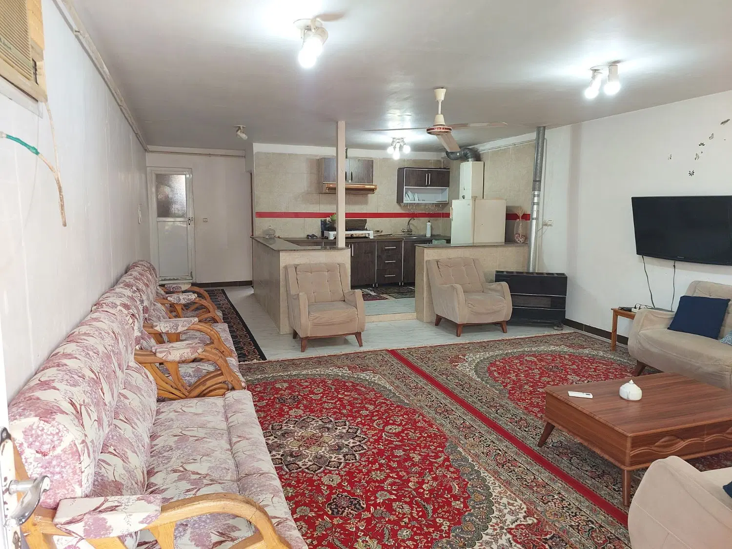 یک خانه ویلایی