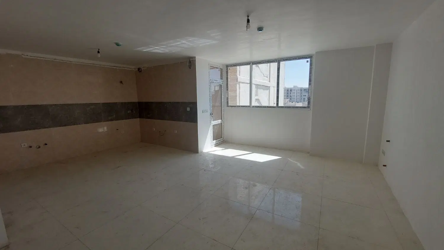 آپارتمان ۱۱۲ متر تکواحدی