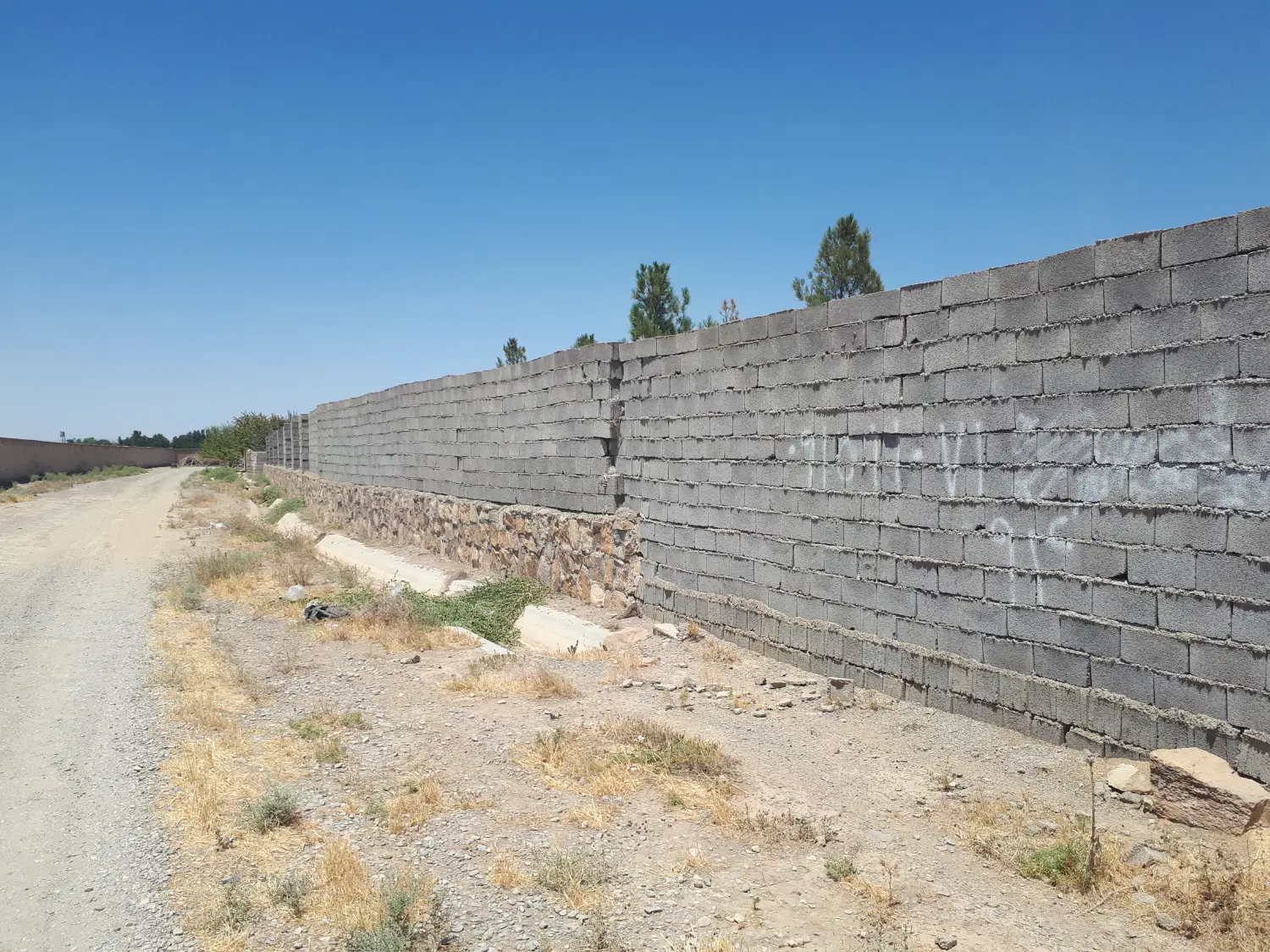 زمین مناسب برای سرمایه گذاری ، قطعه بندی یا گلخانه