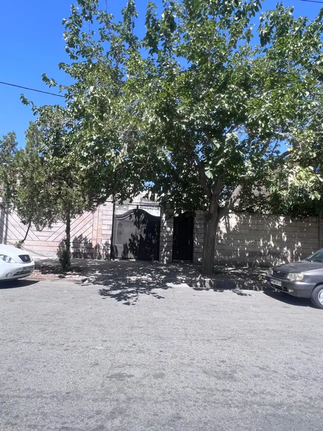 ۲۳۰متر ویلایی مظفریه_دوطبقه ۳۰۰ متر زیربنا_جنوبی