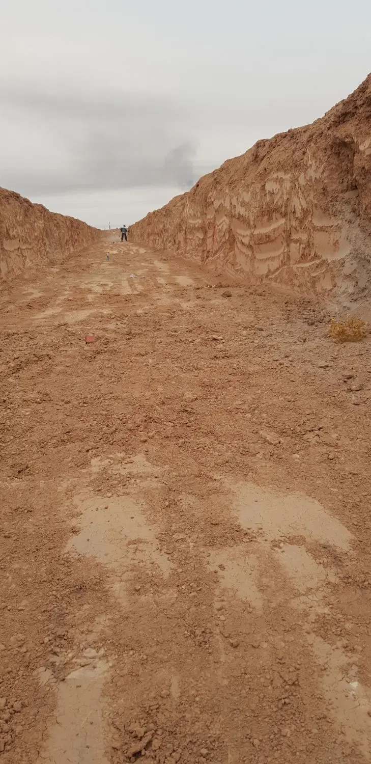 زمین پشت تالار پاسارگاد