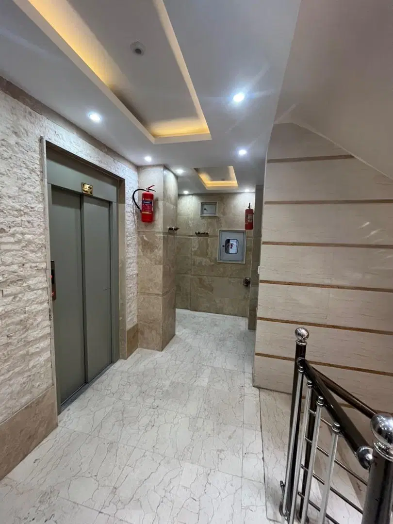 فروش آپارتمان دو خوابه خیابان فرهمندفر