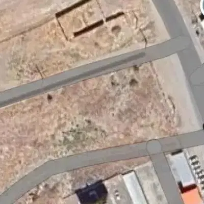 زمین  واقع در نوا