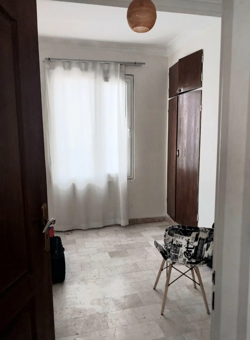 همخونه تحصیلکرده آقا پونک
