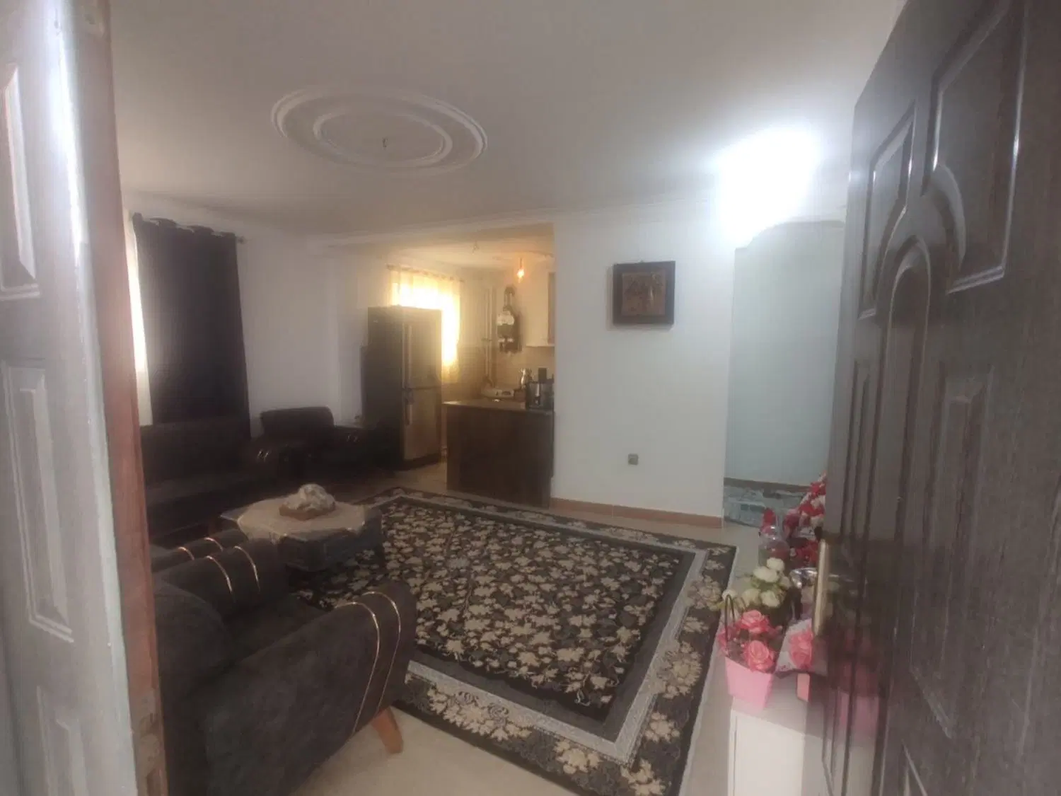 فروش یک دستگاه خانه دو واحده واحد اول