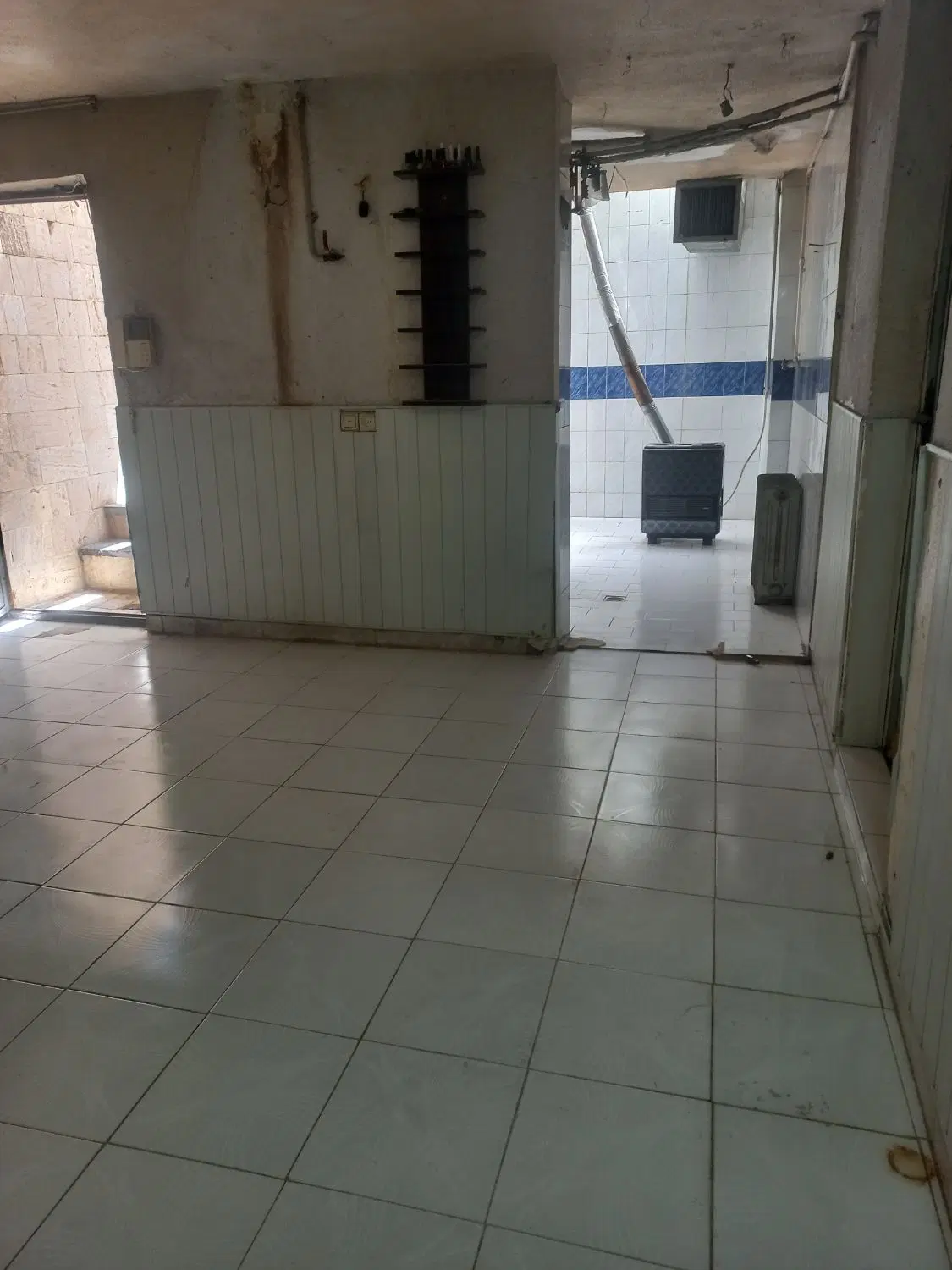 انباری ۴۰ متری