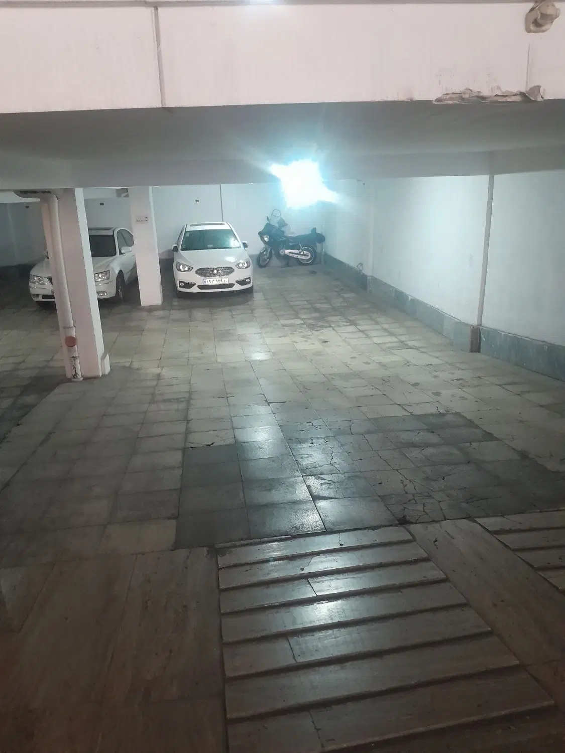 اجاره پارکینگ ماشین مسقف