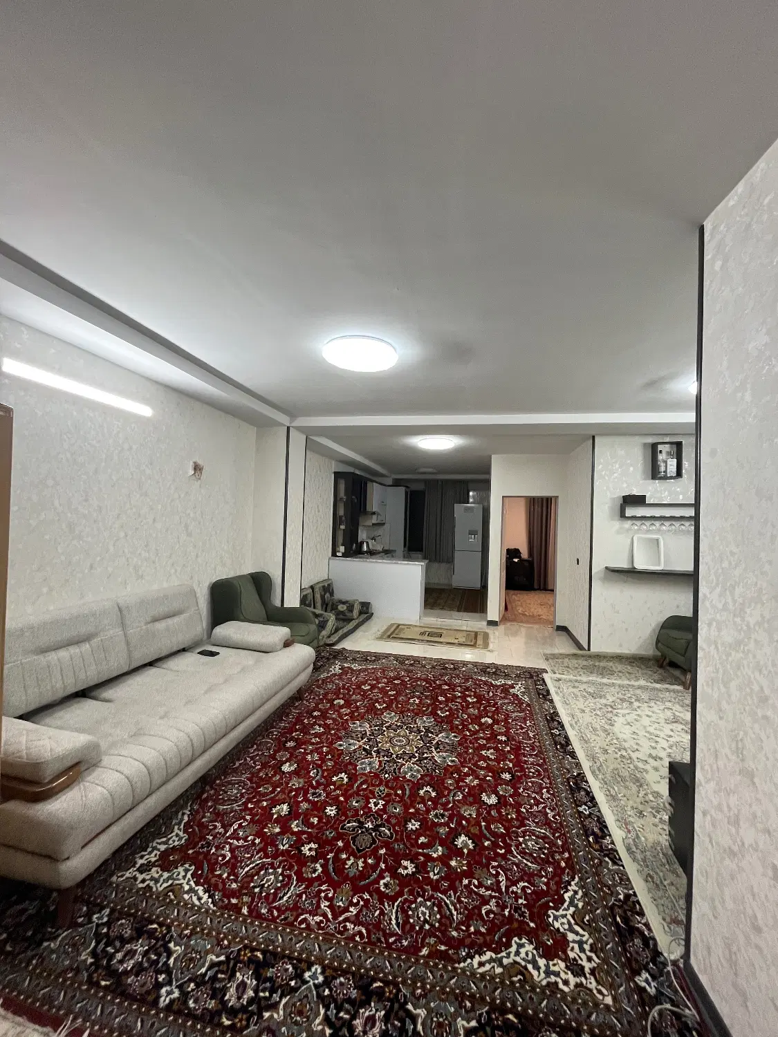 آپارتمان حصارک بالا