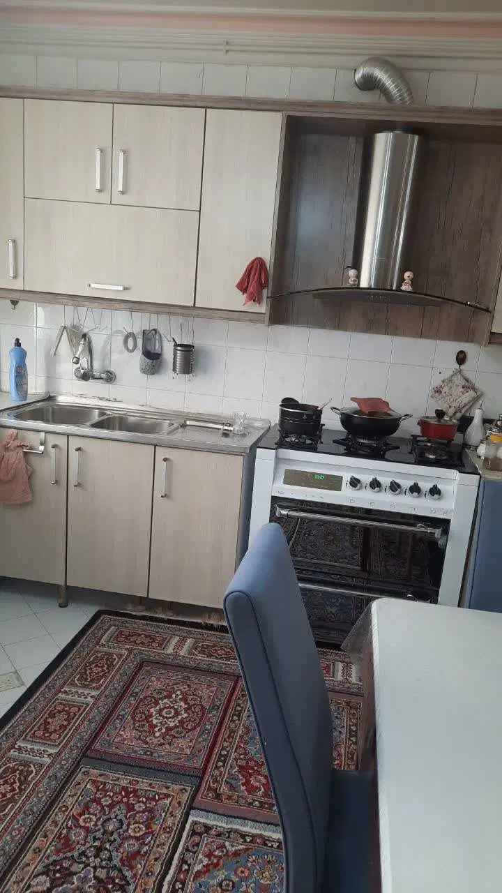 اجاره خانه ۱۰۶متری در نصر۴