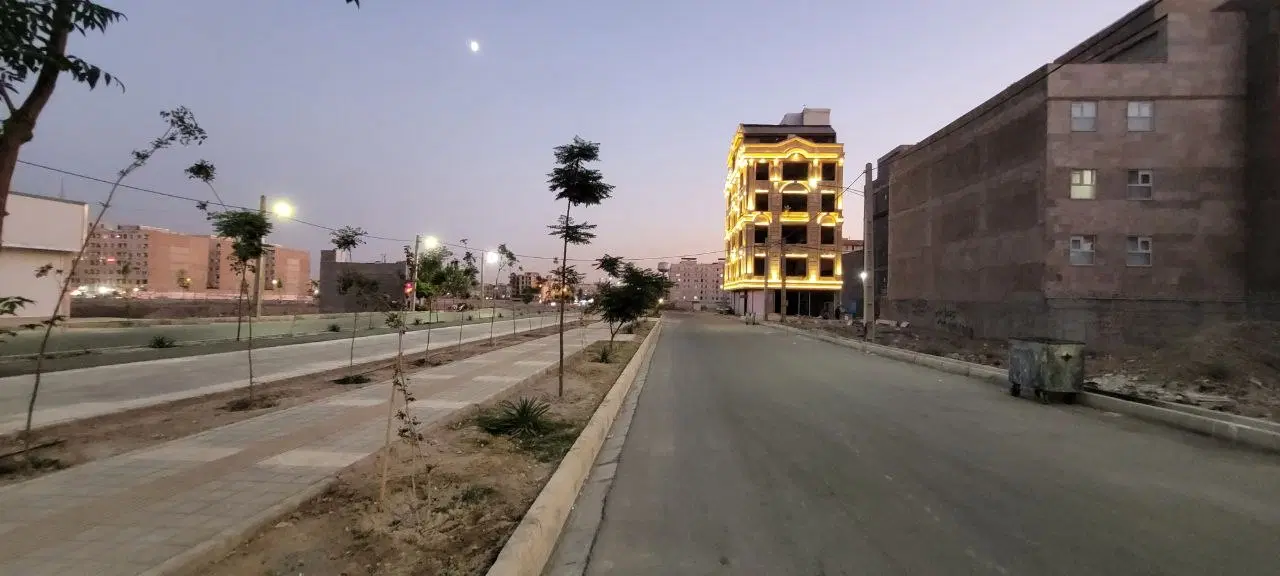 زمین 265متر بر بلوار اصلی اماده ساخت تا 4طبقه