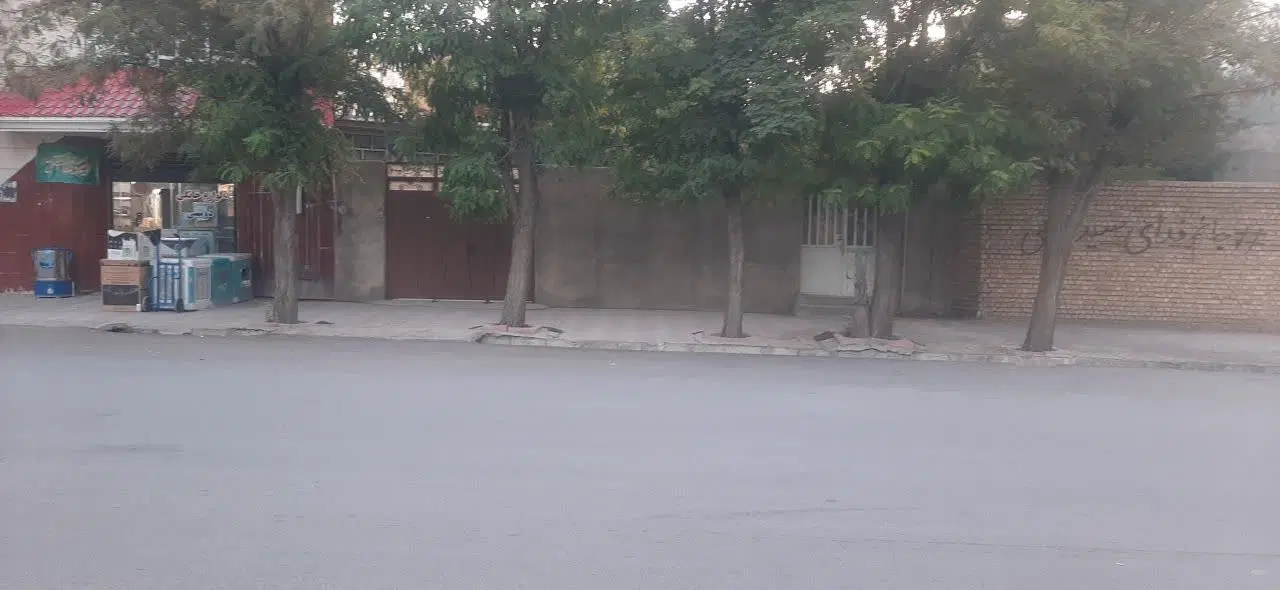 ساختمان تجاری
