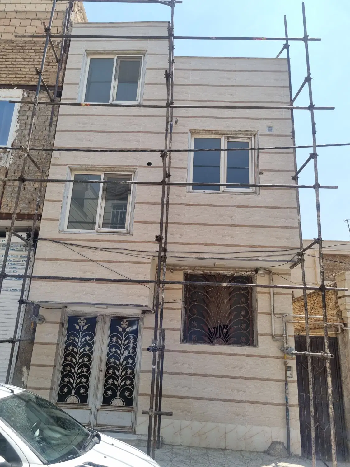 ساختمان ۲طبقه در ورامین