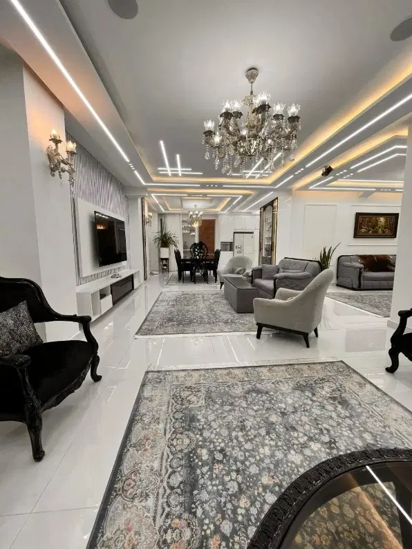 ۱۵۶متری_۵خیابان اول پارس_ نوساز_ پلان مربعی