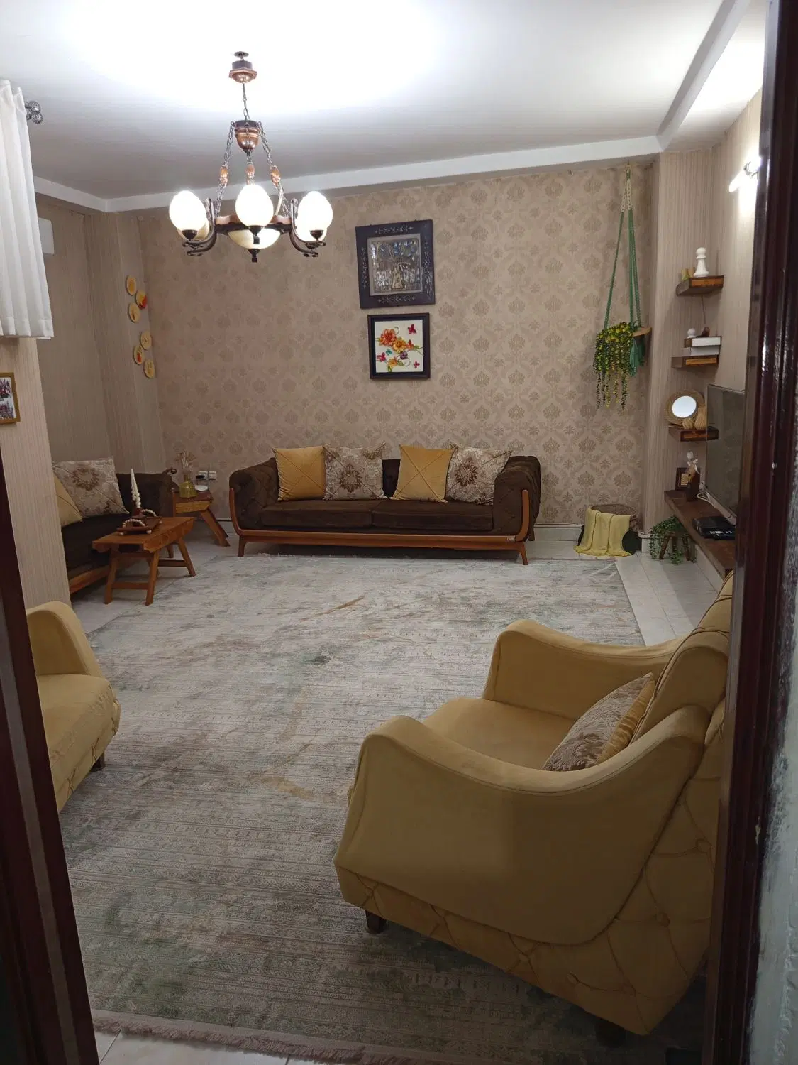 یک واحد آپارتمان ۵۲متری تمیز با امکانات