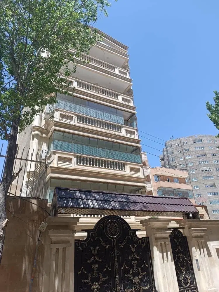 حیاط ۱۸۵ متر خ بهار منجم حجتی قدس ثابتی