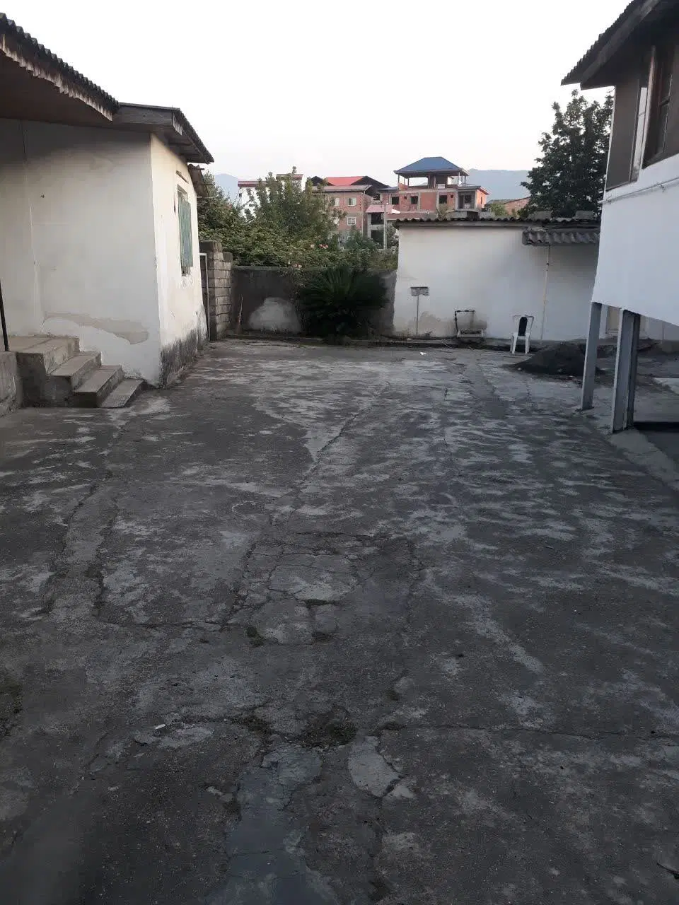 همکف ۴۵ متری الفکلا حیاط مشترک با مالک