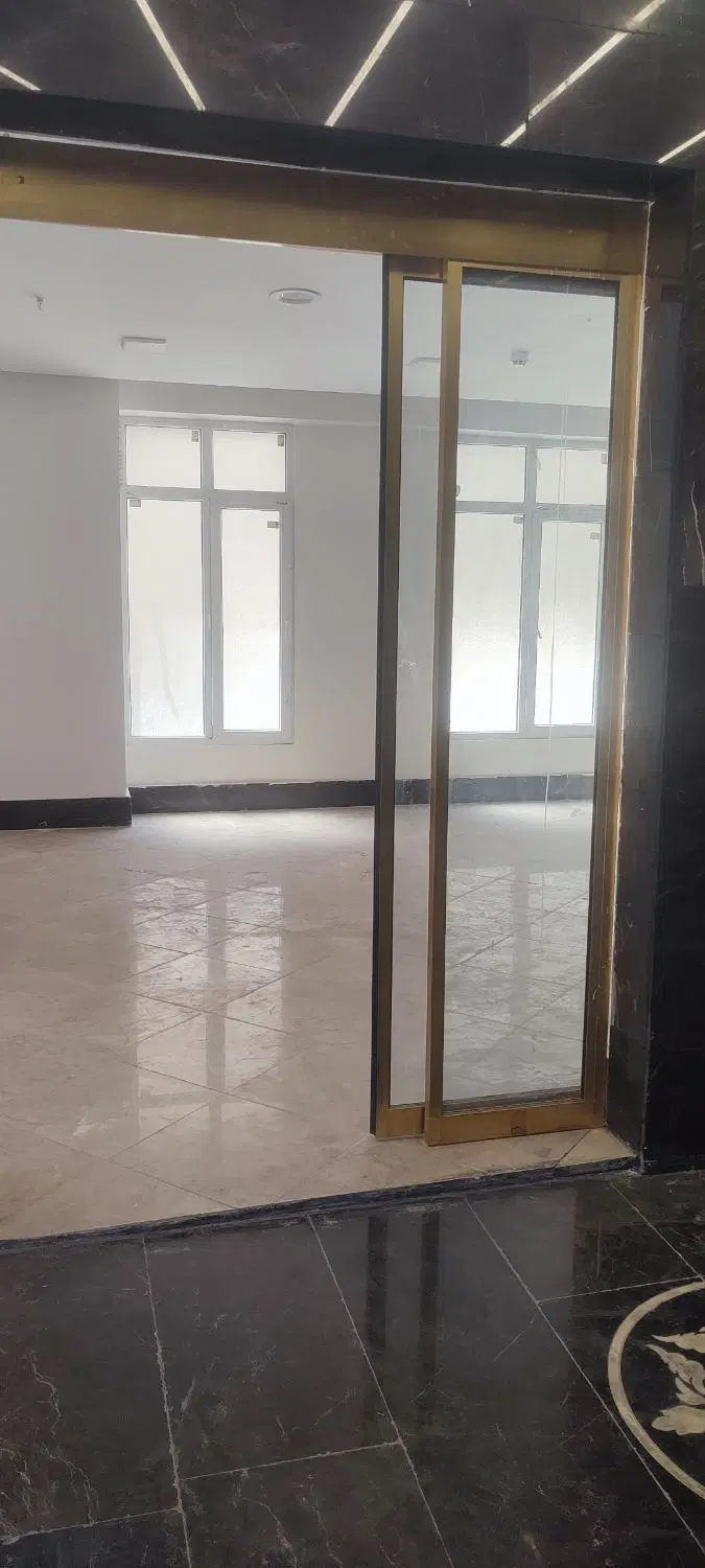 رهن و اجاره مغازه ۱۱۰ متری حاشیه امیریه