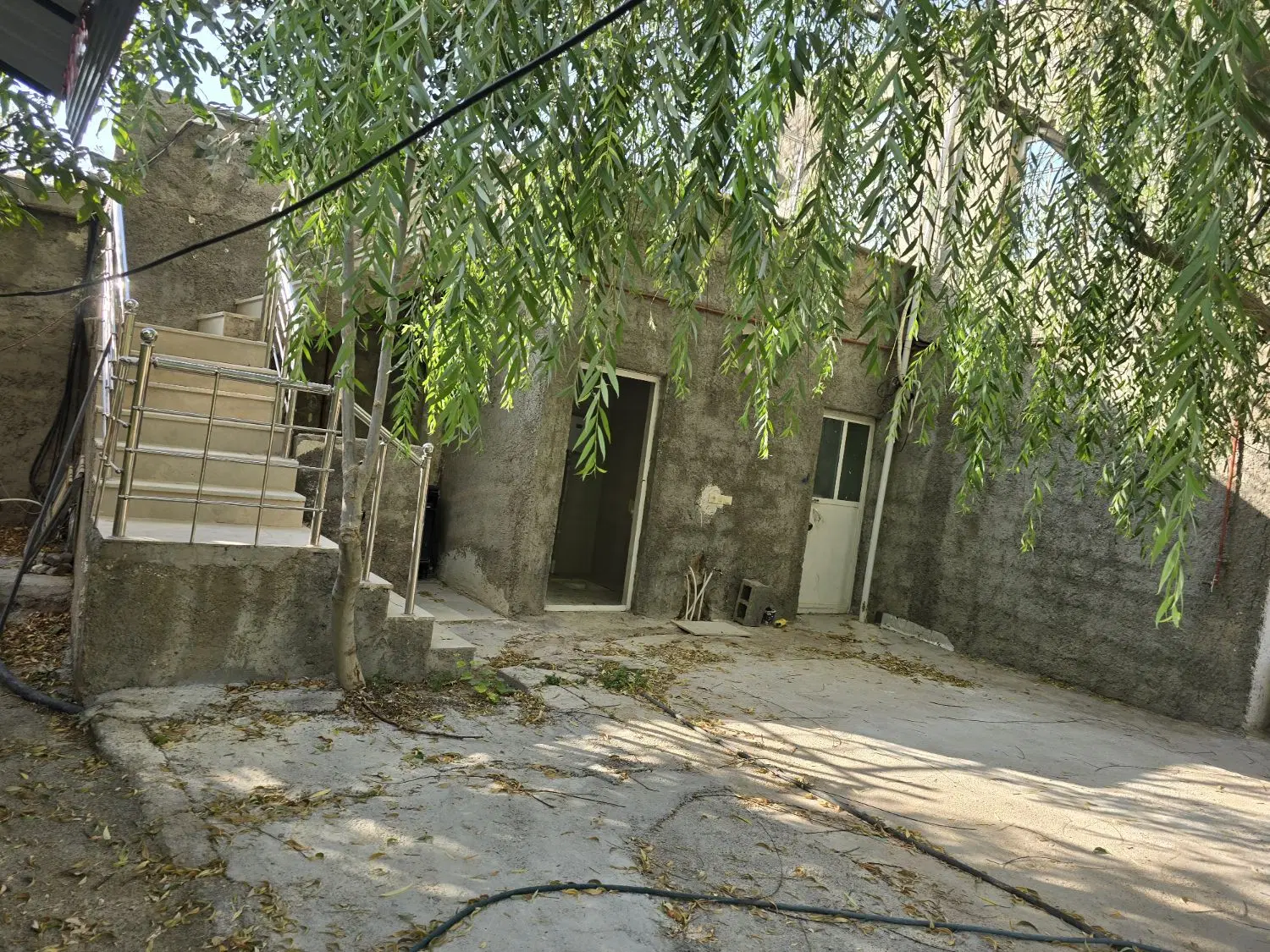 باغ شهر ۹هزارمتر اب برق ۳فاز گاز