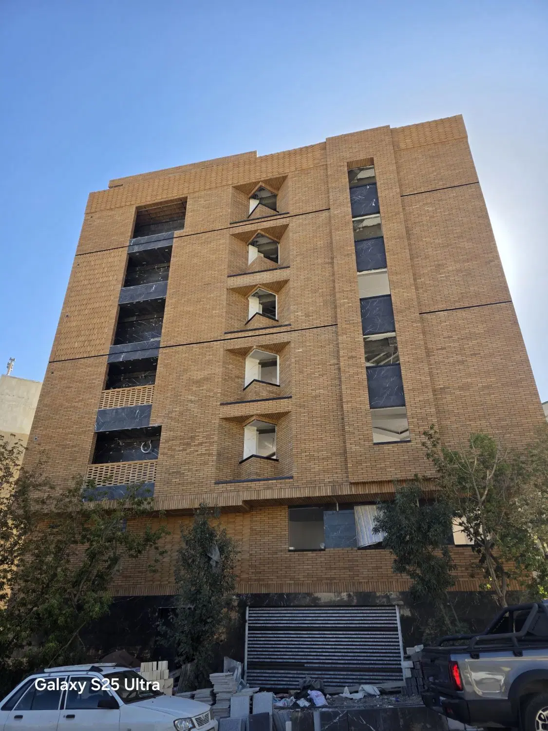 ۱۰۴ متر تک واحدی