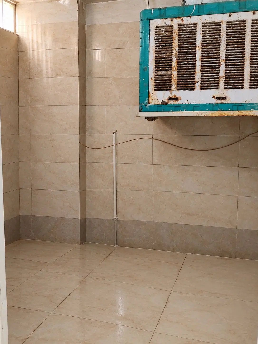 واحد ۷۵ متری فول امکانات