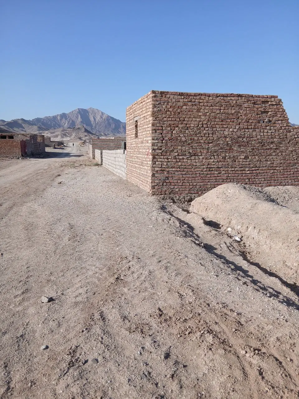 زمین فروشی کالیکه