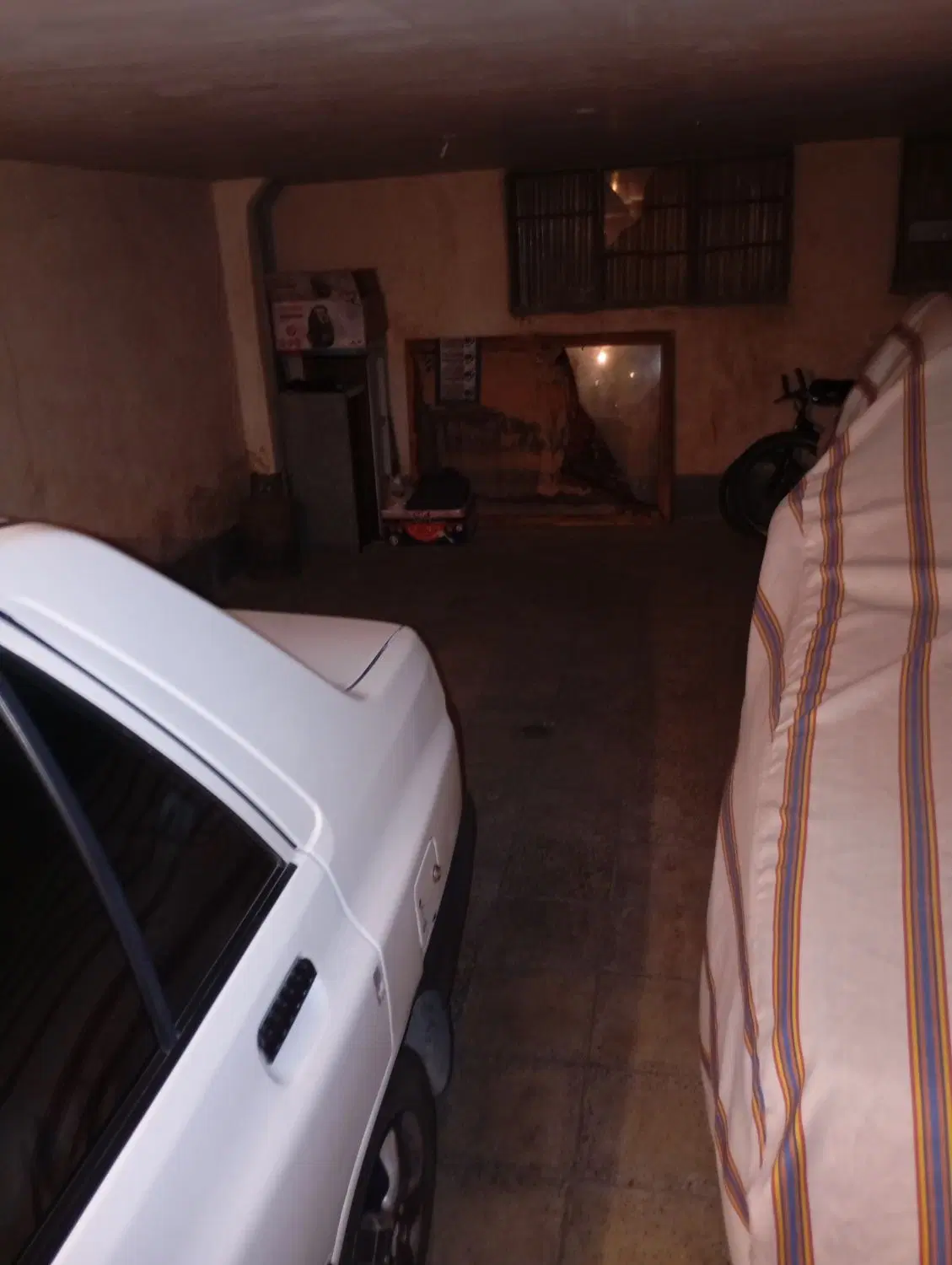 اجاره پارکینگ خودرو مسقف بدون مزاحم