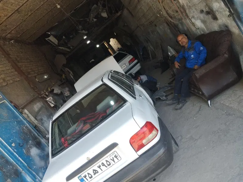 نیاز منده نقاش
