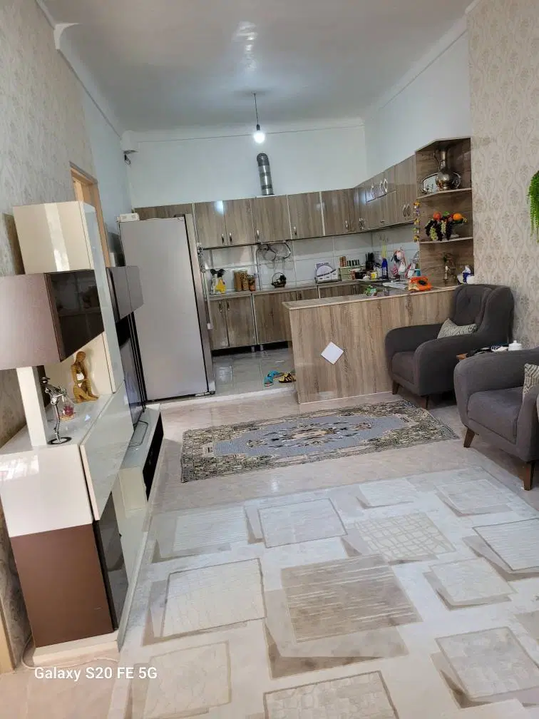 حیاط مسکونی ویلایی دربستی۱۶۵مساحت