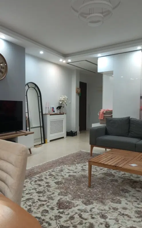 سه دانگ از یک واحد آپارتمان دو خواب
