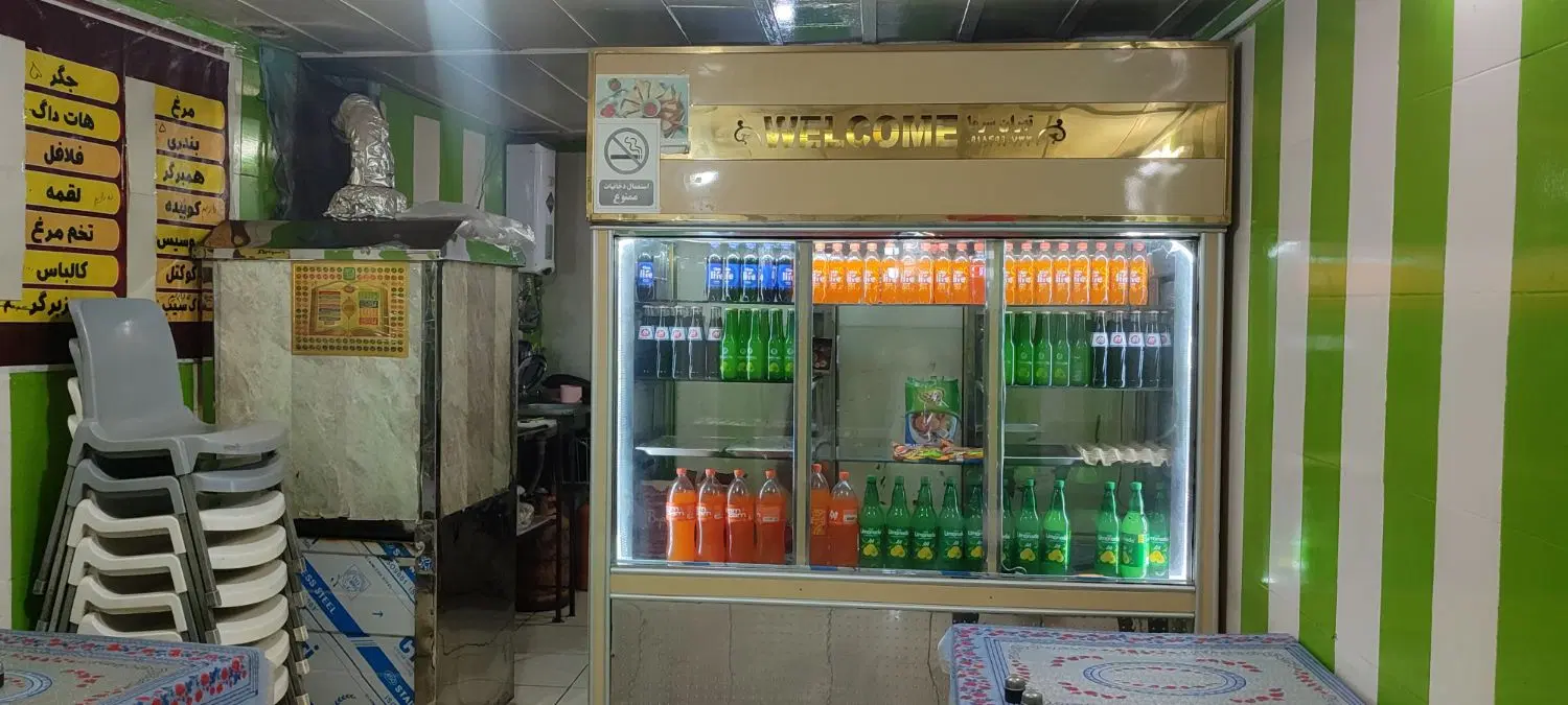 مغازه ساندویچی چهاراه بسیج بغل سنوگرافی دکتر چیستا