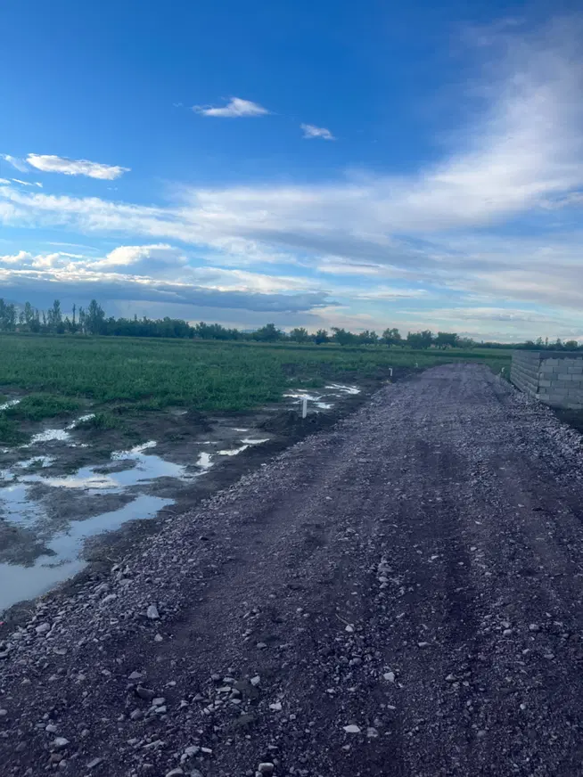 زمین زراعی ۴۰۰متر با برق