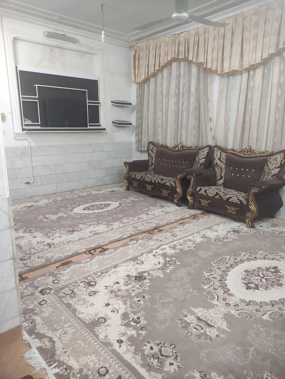 سوییت تمیز مرکز شهر با پارکینگ