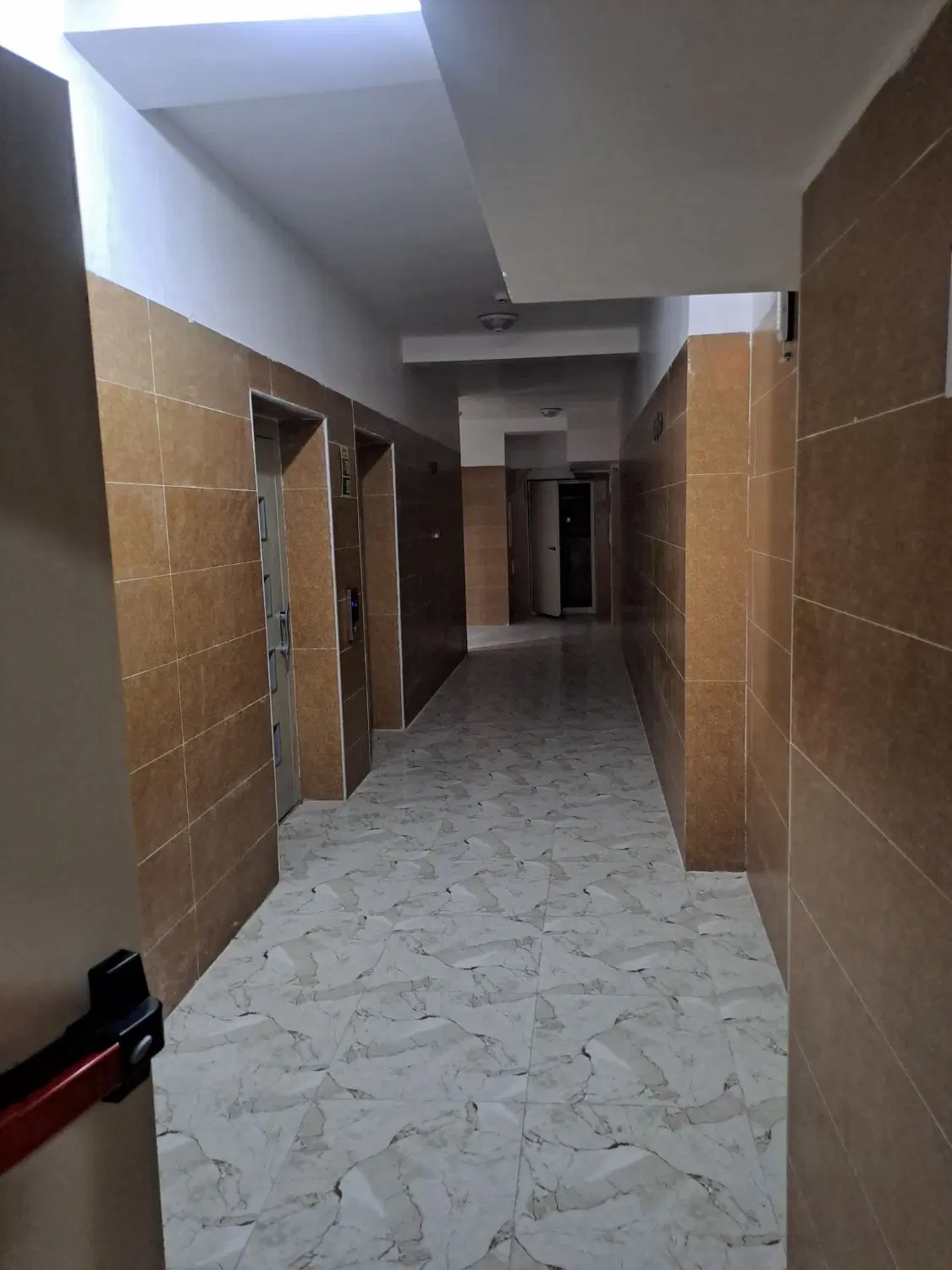 اپارتمان میدان سی بی جی مسکن ملی