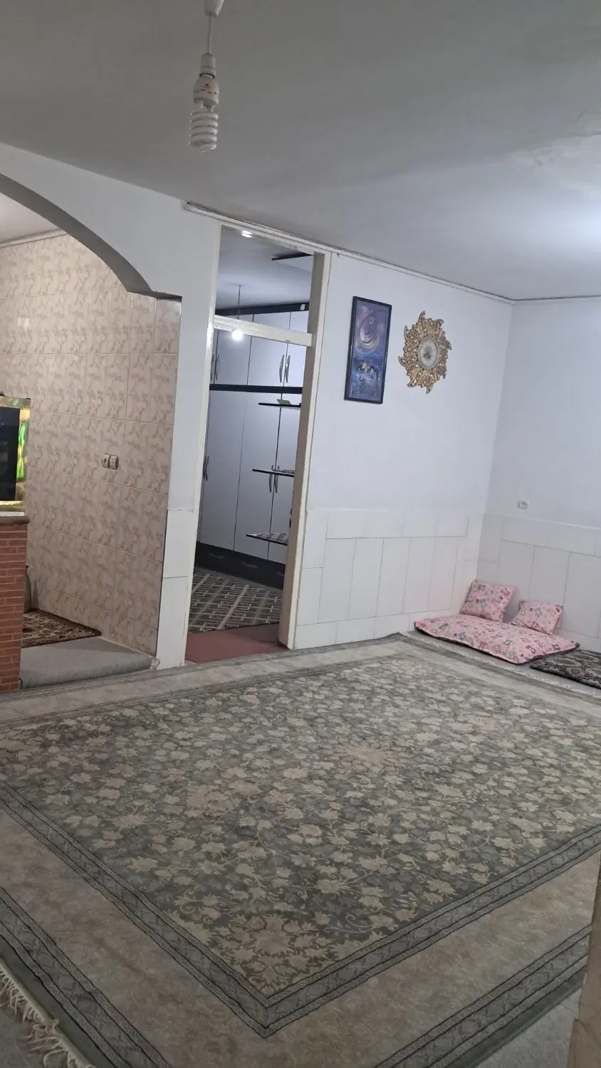 فروش منزل واحدی ( طبقه بالا )