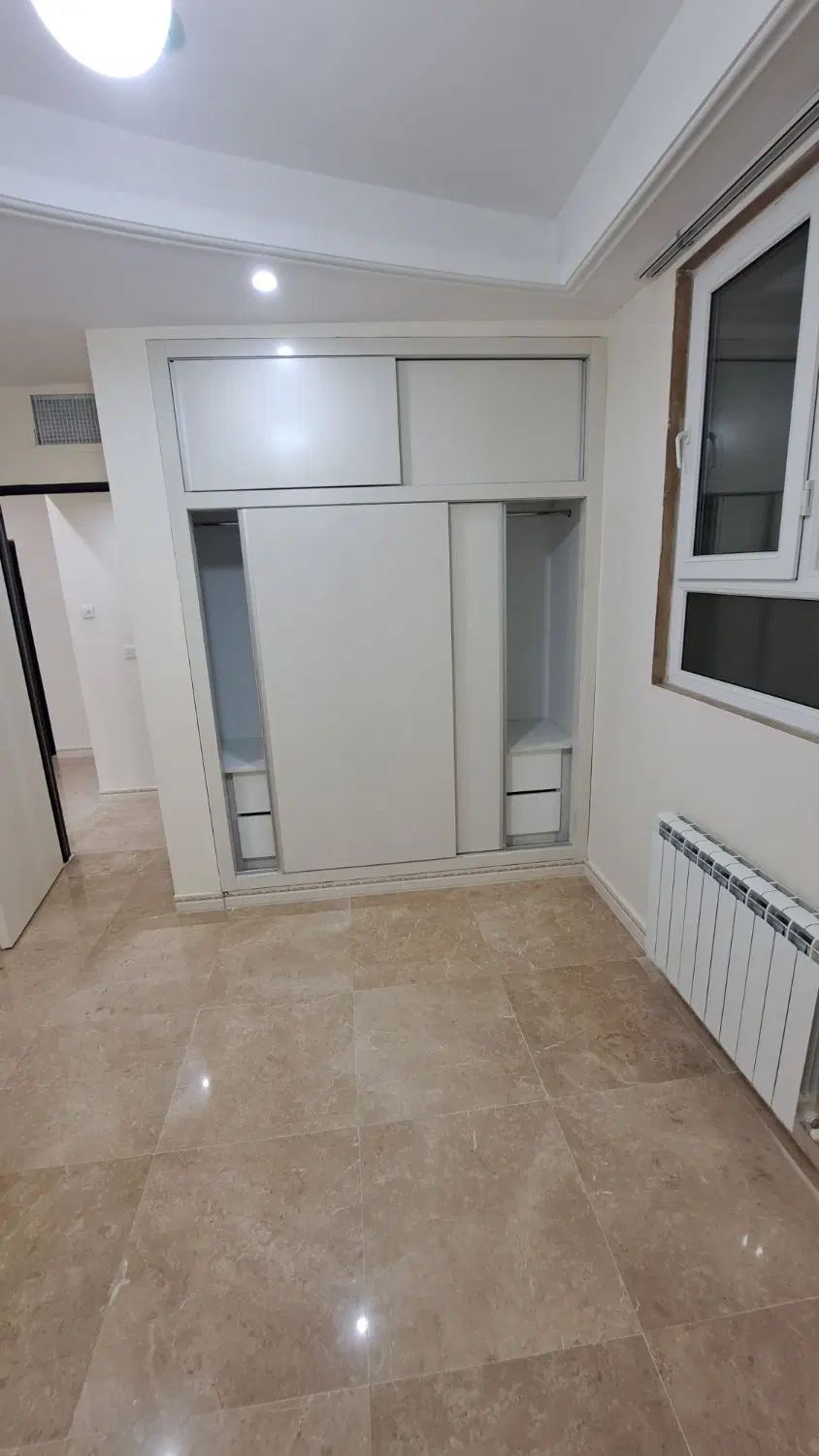 آپارتمان تک واحدی